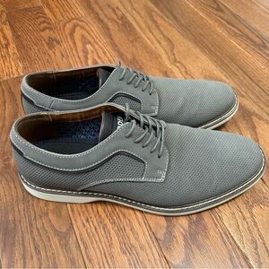 Steve Madden Drigon Gray Perforated Oxfords White Soles Size 10